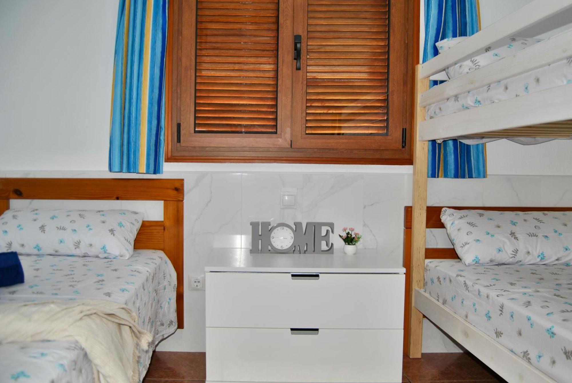 Montecarlo 35 And 45 First Row With Air Conditioning&Wi-Fi And Sound Insulation Porto Rico Extérieur photo